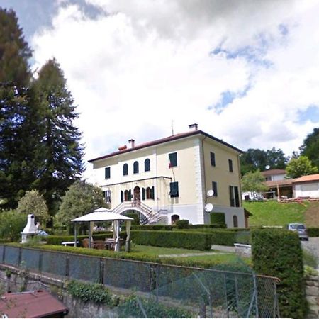 Santa Maria del Taro B&B De Thierry מראה חיצוני תמונה