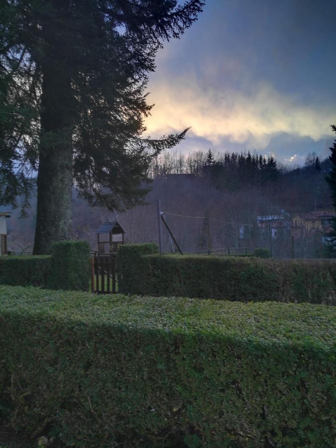 Santa Maria del Taro B&B De Thierry מראה חיצוני תמונה